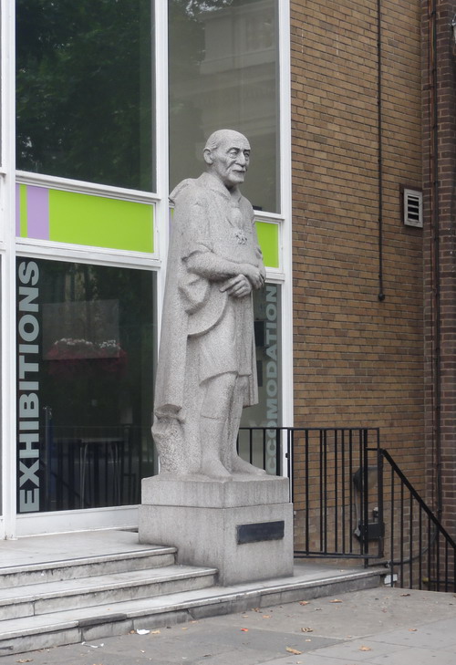Statue
